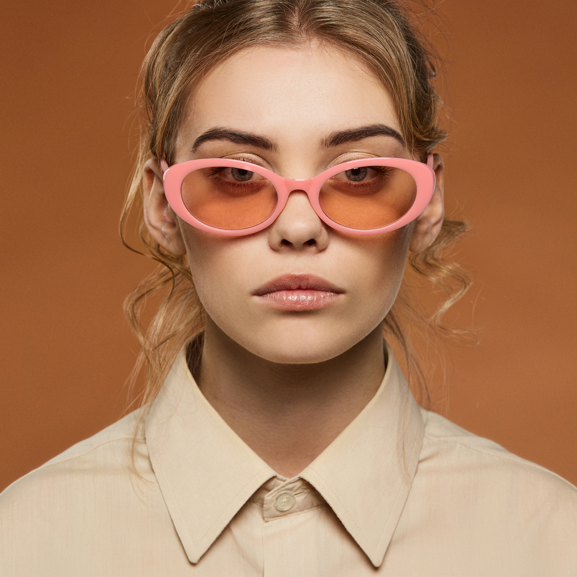 Oval sunglasses pink